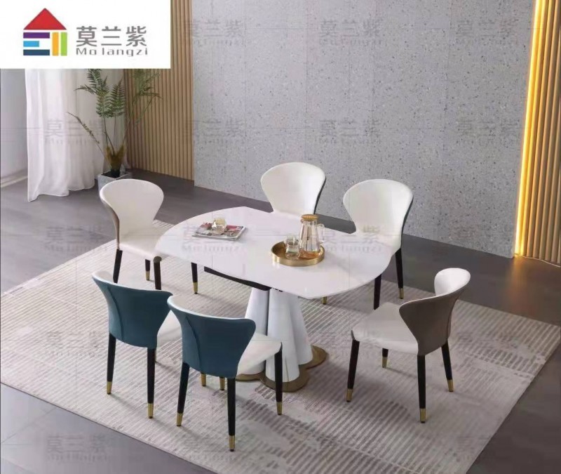 新款莲花台岩板餐桌椅组合家用小户型客厅亮光桌子