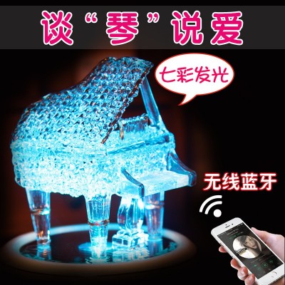 厂家直销批发彩灯水晶玻璃钢琴音乐盒八音盒工艺礼品摆饰跨境专供