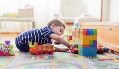 俄专家：现在的“数字玩具”限制儿童想象力